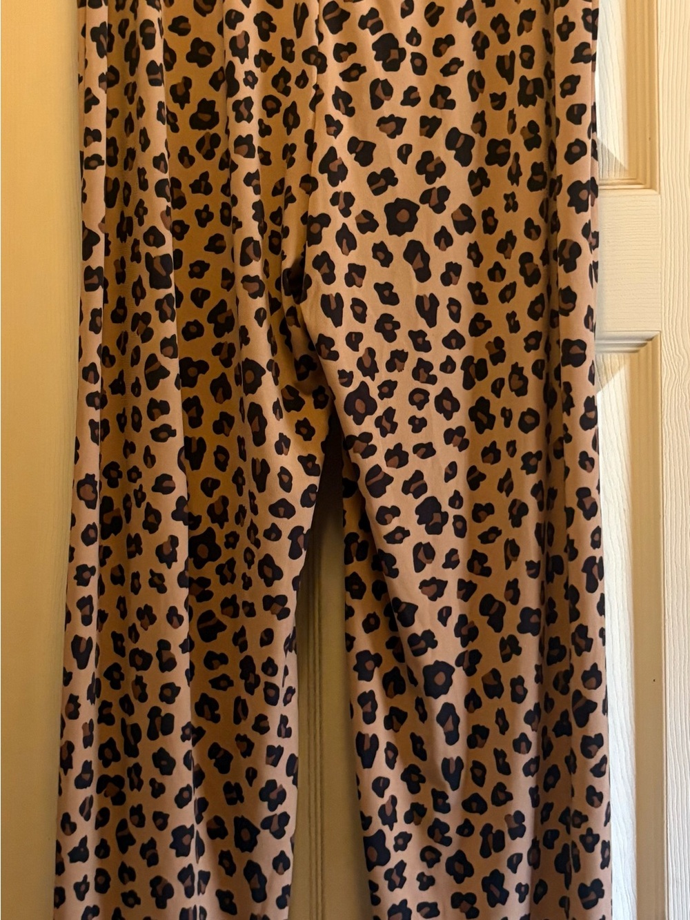 Womans Leopard Print Tan and Black Leggings